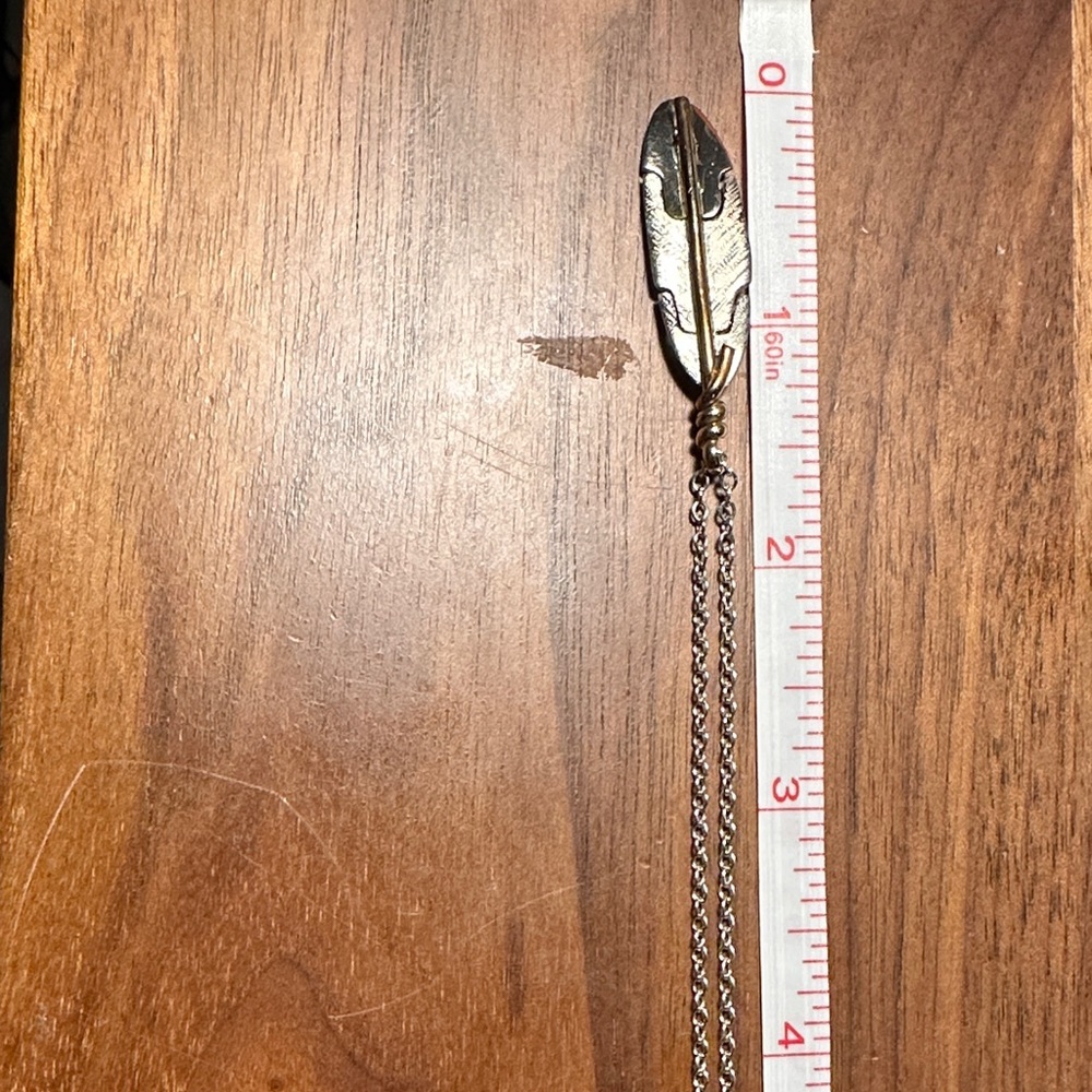 12kgf and Sterling Silver Feather Pendant Necklace, 22in chain